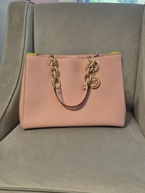 MICHAEL KORS Cynthia Blossom Pink Saffiano Leather Tote with Gold Chain